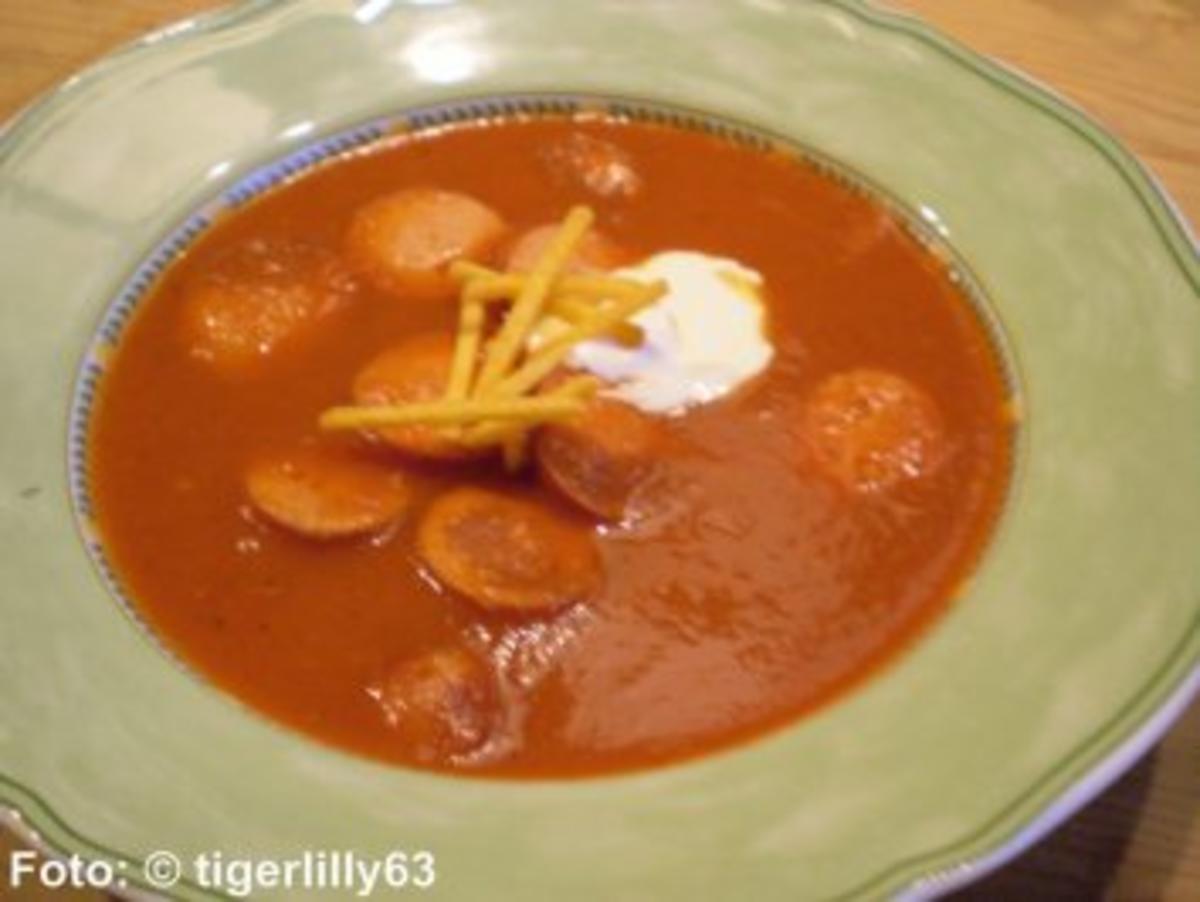 Bilder für Herzhafte Currywurst-Suppe Rezept