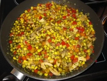 Rezept: Schneckeles Nudelsalat für Silvester Bild Nr. 5 Schneckeles Nudelsalat für Silvester - Rezept - Bild Nr. 5