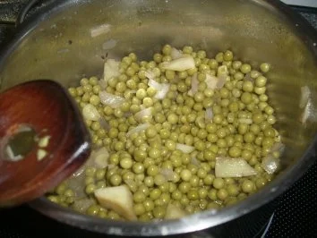 Erbspürree mit Knoblauchkanten - Rezept - Bild Nr. 4