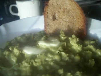 Erbspürree mit Knoblauchkanten - Rezept - Bild Nr. 2