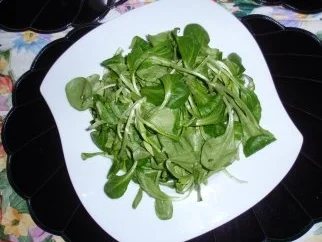 Rezept: Fruchtiger Feldsalat mit panierten Schnitzelchen Bild Nr. 4 Fruchtiger Feldsalat mit panierten Schnitzelchen - Rezept - Bild Nr. 4