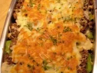 Blumenkohl-Hackauflauf mit Staudensellerie - Rezept