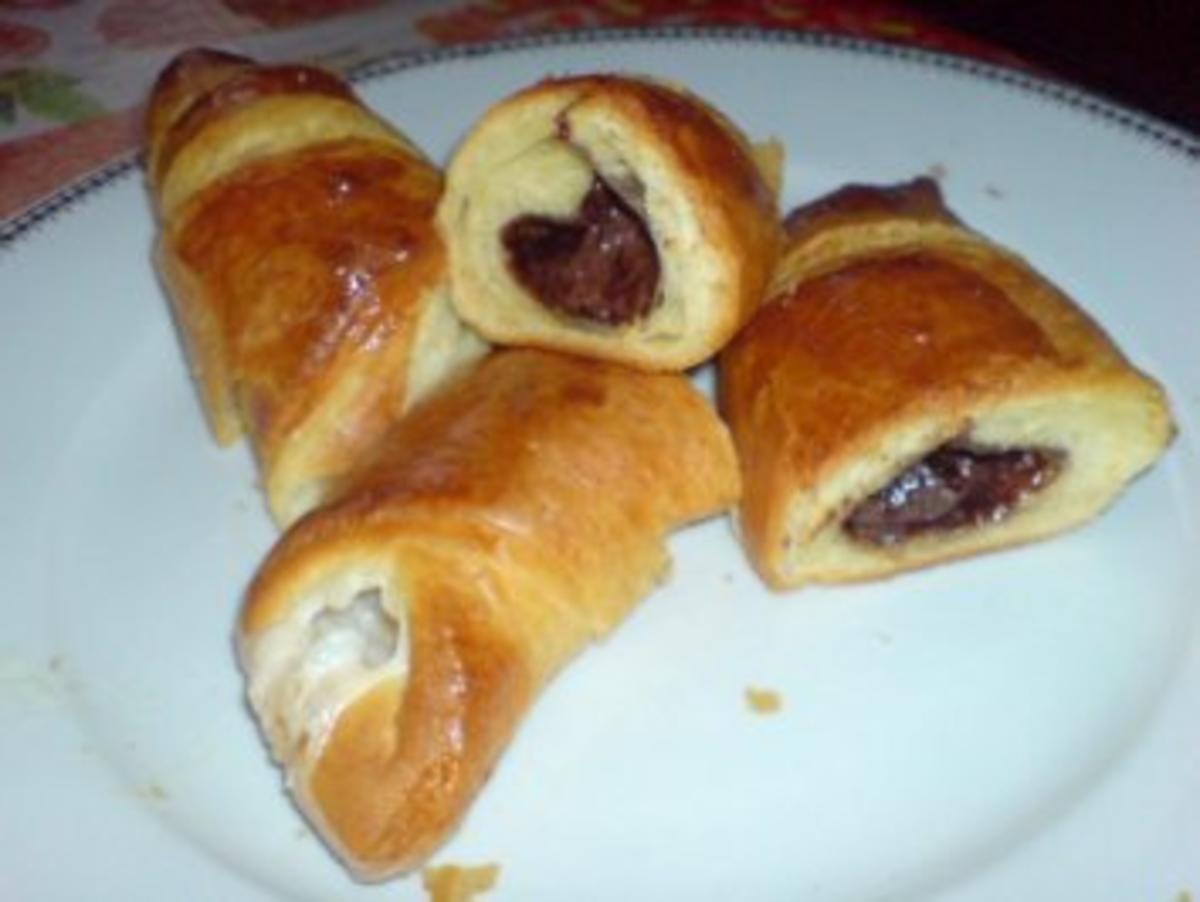 Bilder für Croissants - gefüllt mit Nussnougatcreme oder Milchreis - Rezept