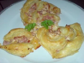 Rezept: Croissants - gefüllt mit Nussnougatcreme oder Milchreis Bild Nr. 3 Croissants - gefüllt mit Nussnougatcreme oder Milchreis - Rezept - Bild Nr. 3