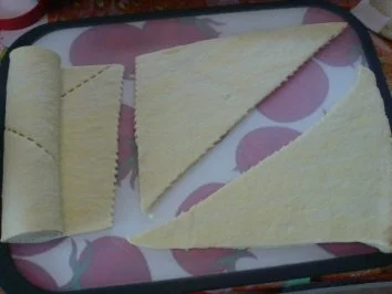 Rezept: Croissants - gefüllt mit Nussnougatcreme oder Milchreis Bild Nr. 6 Croissants - gefüllt mit Nussnougatcreme oder Milchreis - Rezept - Bild Nr. 6