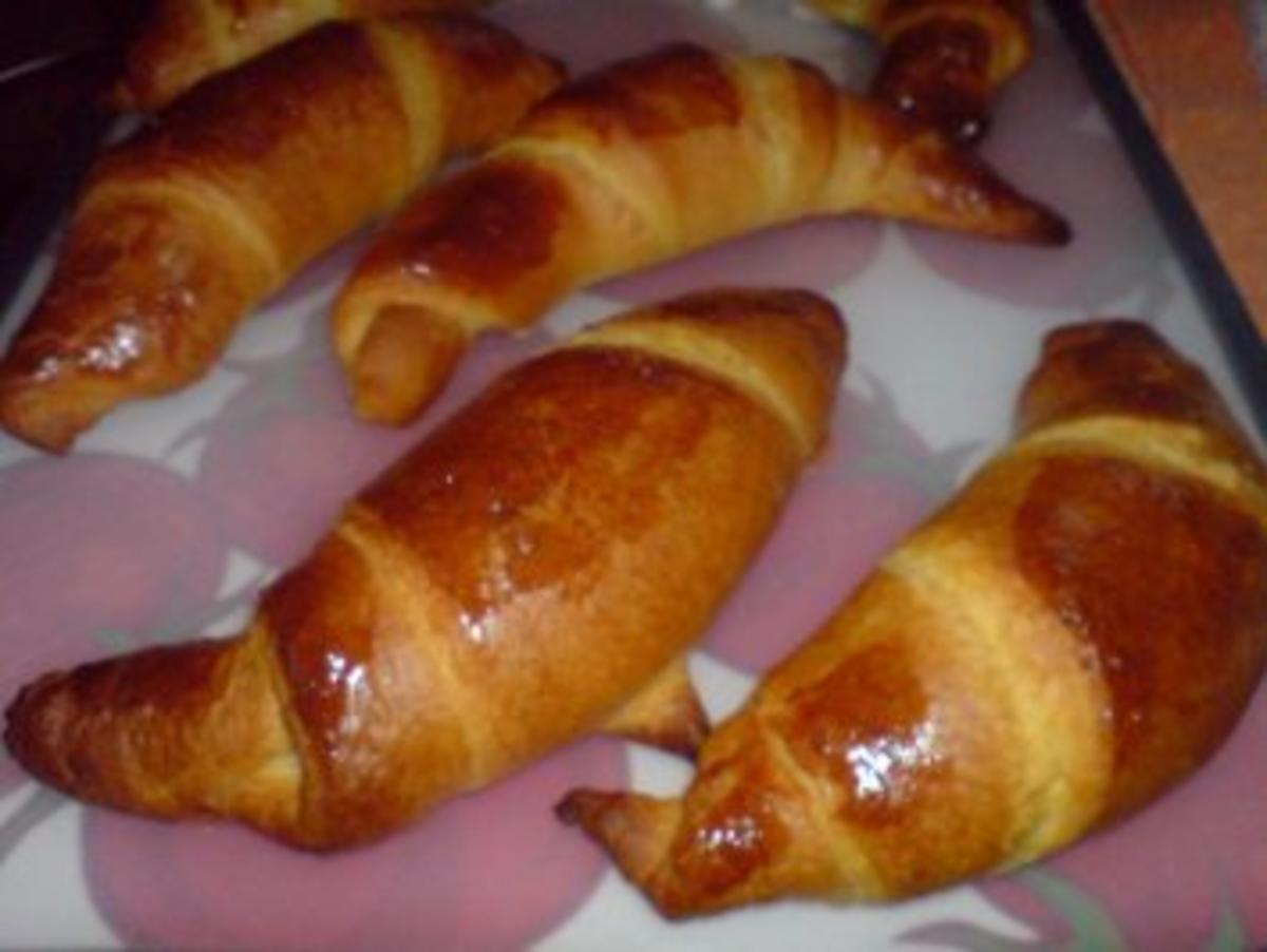 Croissants - gefüllt mit Nussnougatcreme oder Milchreis - Rezept - Bild Nr. 11