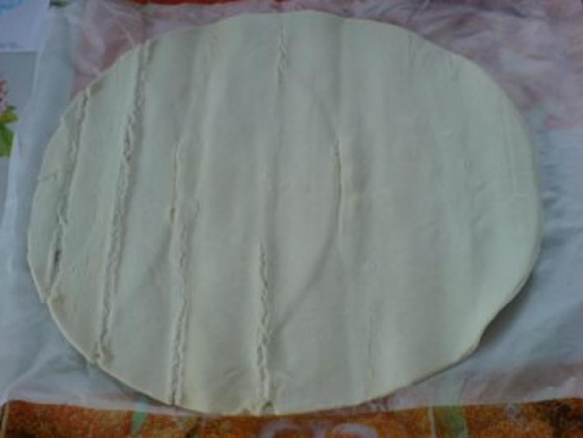 Croissants - gefüllt mit Nussnougatcreme oder Milchreis - Rezept - Bild Nr. 12