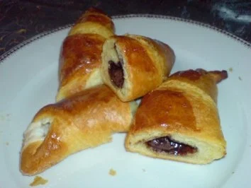 Rezept: Croissants - gefüllt mit Nussnougatcreme oder Milchreis Bild Nr. 19 Croissants - gefüllt mit Nussnougatcreme oder Milchreis - Rezept - Bild Nr. 19