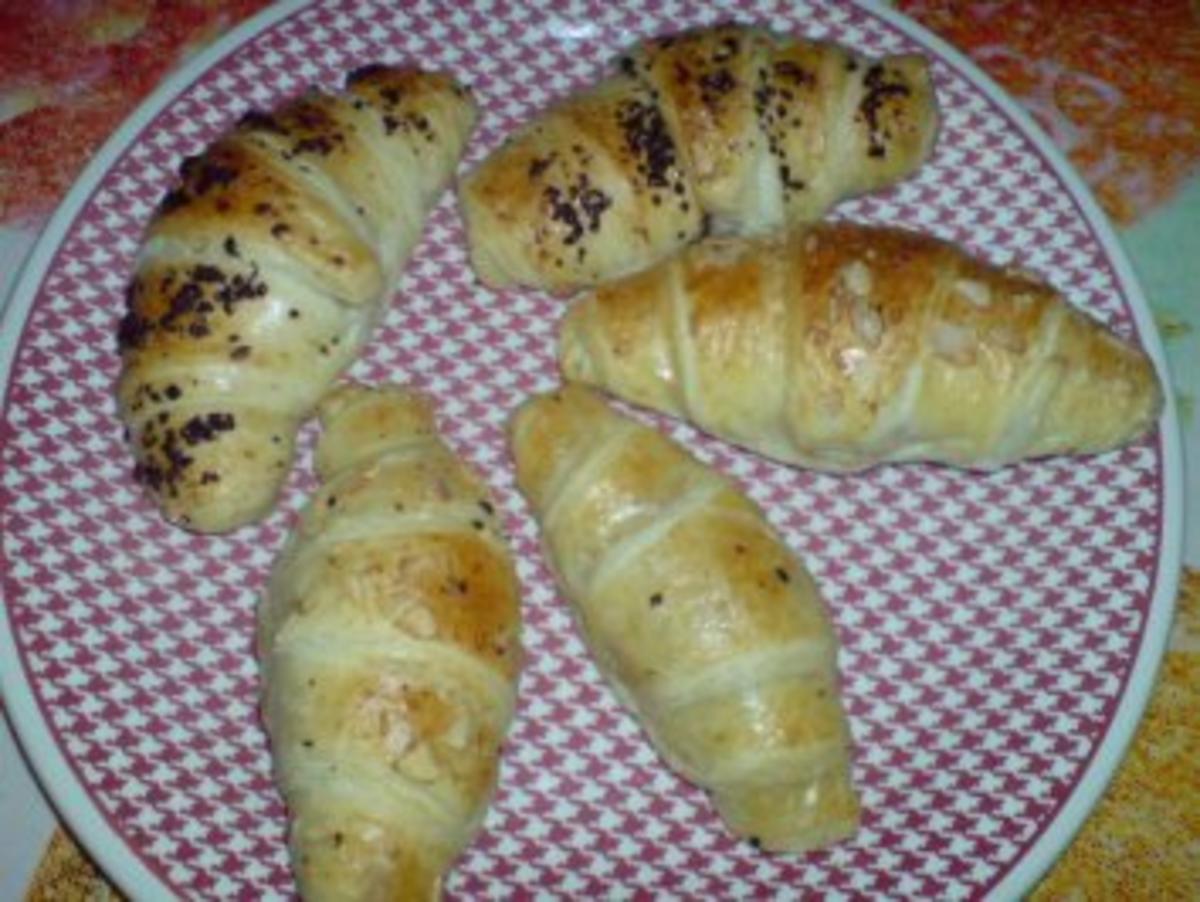 Croissants - gefüllt mit Nussnougatcreme oder Milchreis - Rezept - Bild Nr. 23
