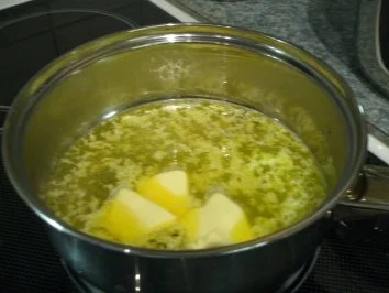 Rezept: Sylvesterkrapfen Bild Nr. 3 Sylvesterkrapfen - Rezept - Bild Nr. 3