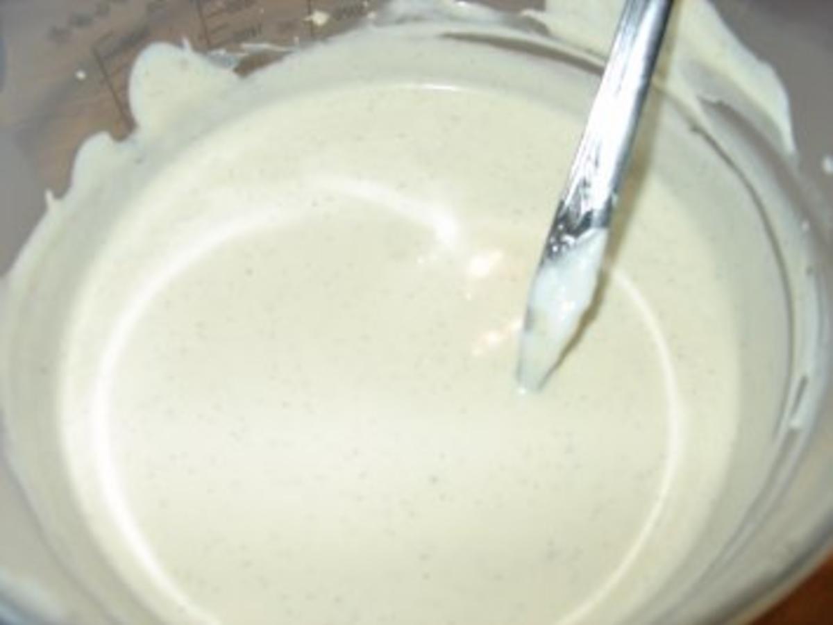 Meine Bayrisch Creme auf Himbeerspiegel - Rezept - kochbar.de