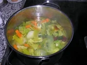 selbstgemachte Gemüsebrühe - Rezept