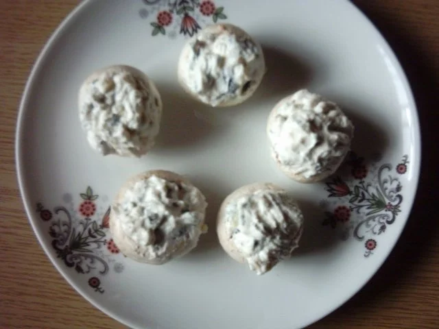 Rezept: Champignons gefüllt 1 Bild Nr. 3 Champignons gefüllt 1 - Rezept - Bild Nr. 3