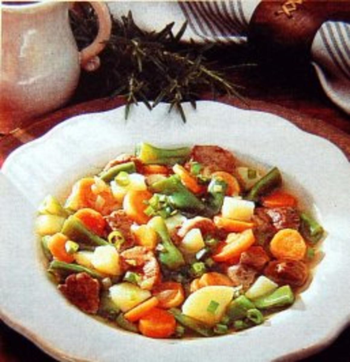 Bohneneintopf mit Lammgulasch - Rezept mit Bild - kochbar.de