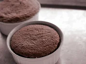 Rezept: Schokoladen-Soufflé Bild Nr. 2 Schokoladen-Soufflé - Rezept - Bild Nr. 2