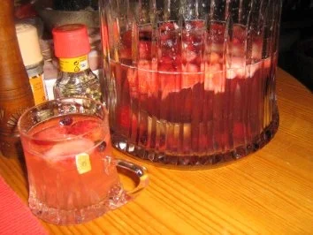 Erdbeer-Beeren-Bowle - Rezept