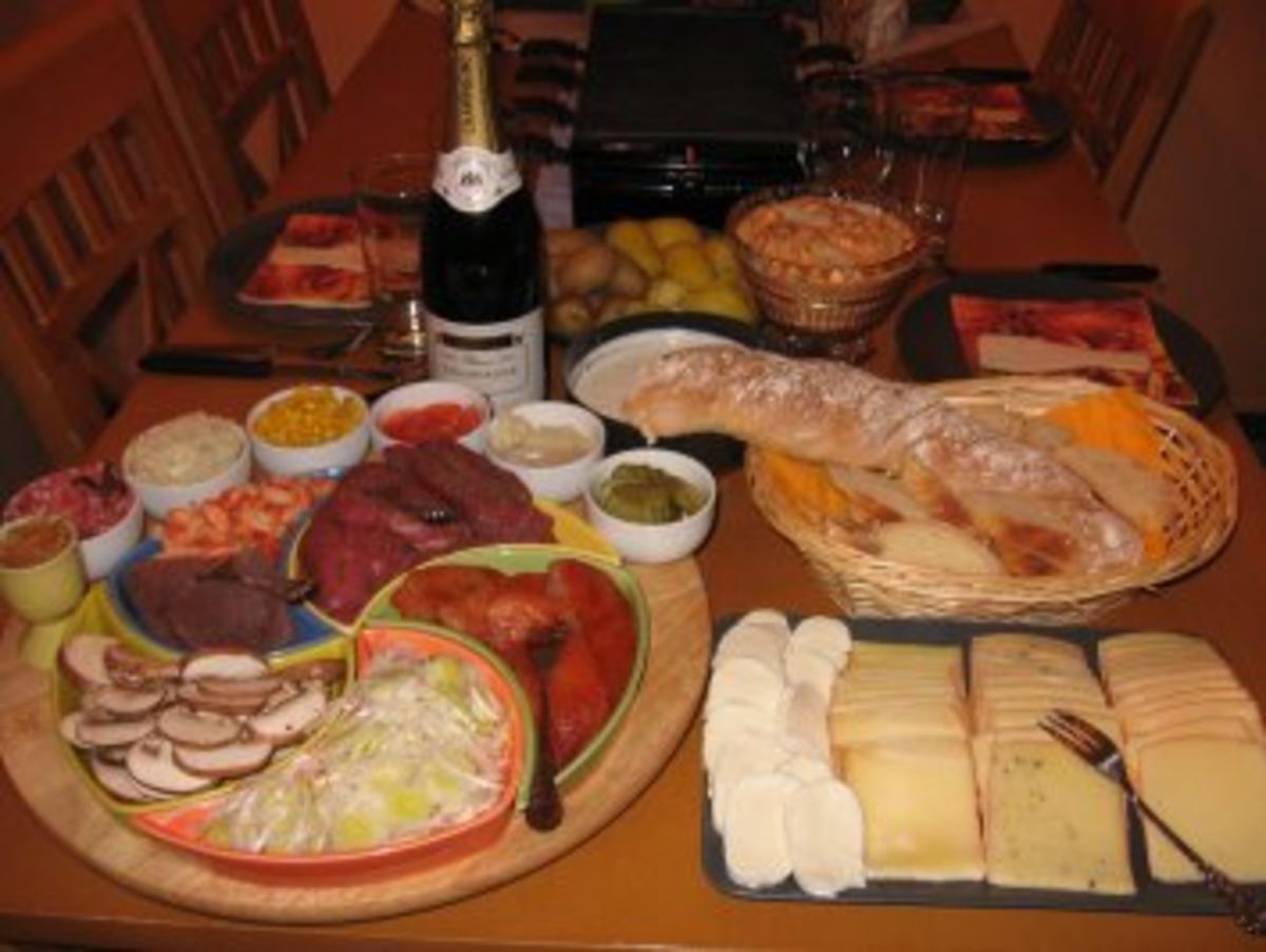 Bilder für Raclette- Buffet - Rezept