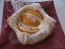 Versunkene Pfirsiche im Quark - Crem - Bett - - Rezept