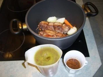 Gefüllte Hühnerbrüstchen mit Schmorgemüse in einer Lauchrolle. - Rezept - Bild Nr. 13