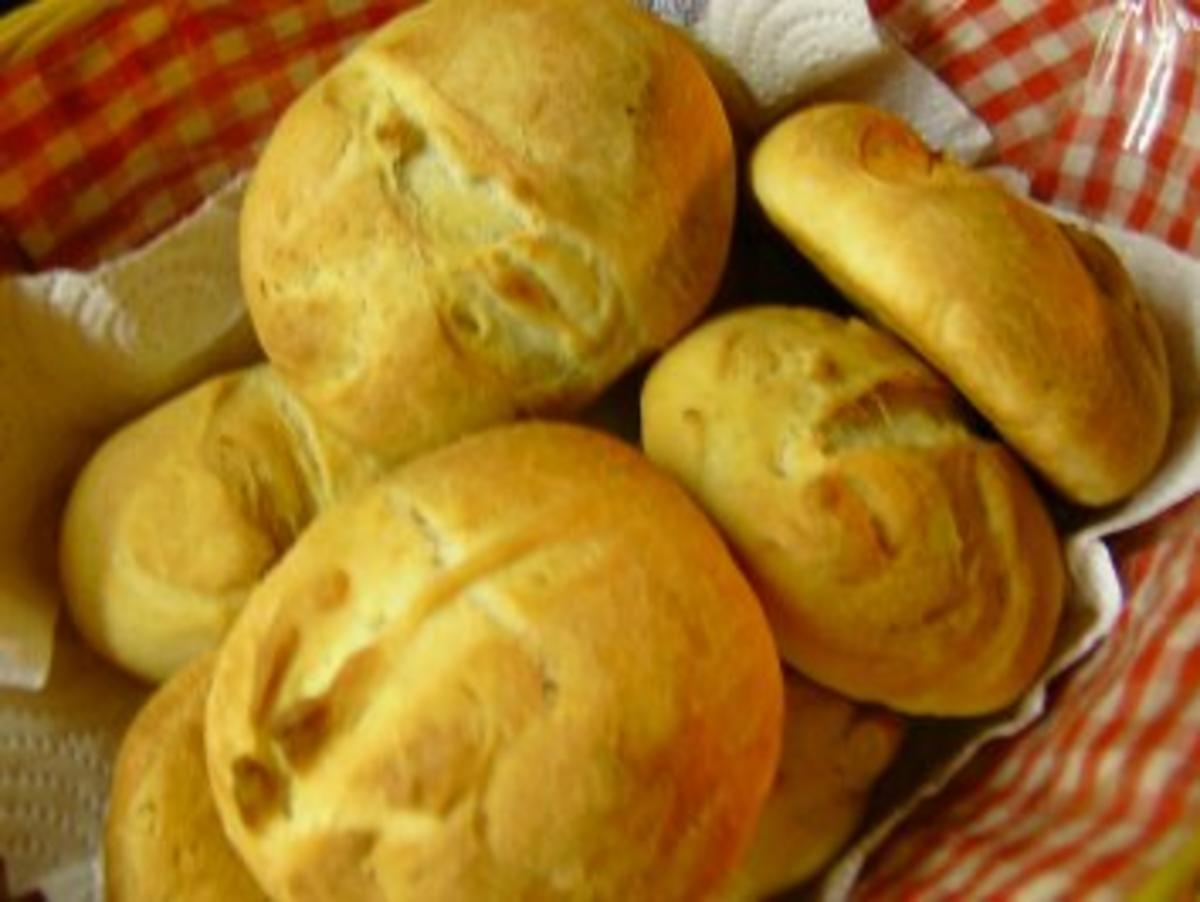 Brötchen - Rezept mit Bild - kochbar.de