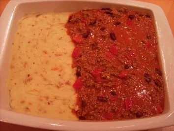 Pikanter Auflauf mit Kartoffelpüree und Gehacktes - Rezept - Bild Nr. 2