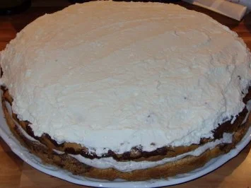 Rezept: Torte - Pfefferminzcremetorte Bild Nr. 11 Torte - Pfefferminzcremetorte - Rezept - Bild Nr. 11