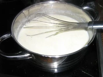 Rezept: Rindfleisch mit feiner Meerrettichsoße, Kräuterkartoffeln und Rote-Bete-Salat Bild Nr. 4 Rindfleisch mit feiner Meerrettichsoße, Kräuterkartoffeln und Rote-Bete-Salat - Rezept - Bild Nr. 4