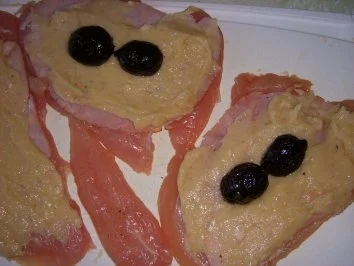 Rezept: HÄHNCHENFILET GEFÜLLT MIT SCHWARZEN NÜSSEN Bild Nr. 3 HÄHNCHENFILET GEFÜLLT MIT SCHWARZEN NÜSSEN - Rezept - Bild Nr. 3