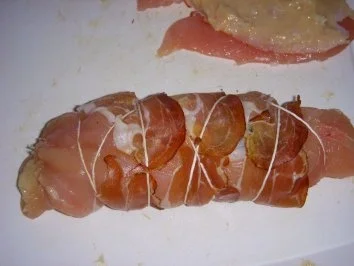 Rezept: HÄHNCHENFILET GEFÜLLT MIT SCHWARZEN NÜSSEN Bild Nr. 4 HÄHNCHENFILET GEFÜLLT MIT SCHWARZEN NÜSSEN - Rezept - Bild Nr. 4