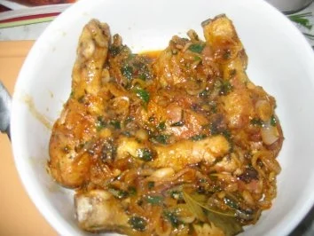 Gekräuterte Hähnchenkeulen - Rezept