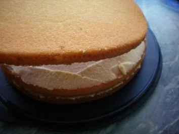 Rezept: Geburtstagstorte (Marzipantorte) Bild Nr. 4 Geburtstagstorte (Marzipantorte) - Rezept - Bild Nr. 4