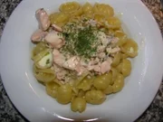 Pasta mit Lachs-Sahne-Sauce - Rezept