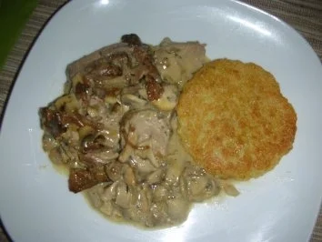 Filet-Topf mit Pfifferlingen und Champignons - Rezept