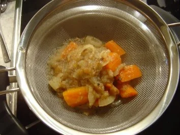 Rezept: Gänsebrust auf Möhren-Zwiebel-Apfel-Bett Bild Nr. 7 Gänsebrust auf Möhren-Zwiebel-Apfel-Bett - Rezept - Bild Nr. 7