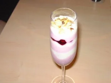 Preiselbeer-Mandel-Dessert - Rezept