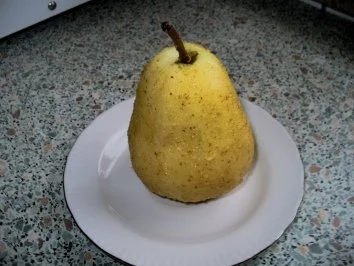 Gebackene Birnen mit Käsefüllung - Rezept