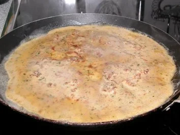 Tomaten Crêpes mit Parmaschinken und Mozzarella - Rezept - Bild Nr. 2