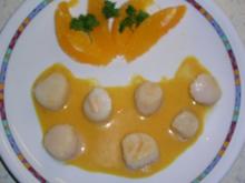 Jakobsmuscheln in Orangen-Chili-Curry-Sahne - Rezept
