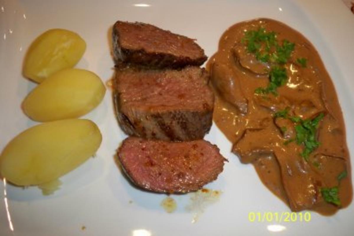 Kalbsfilet im ganzen gegart