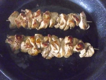 Rezept: Hähnchen-Souvlaki mit gefüllten Riesenchampignons Bild Nr. 7 Hähnchen-Souvlaki mit gefüllten Riesenchampignons - Rezept - Bild Nr. 7