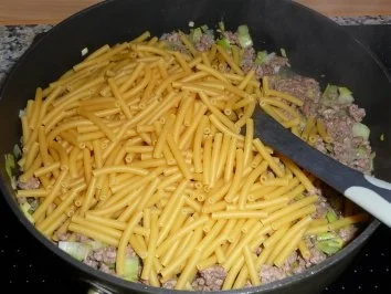 Porree - Hack - Nudelpfanne - Rezept - Bild Nr. 5