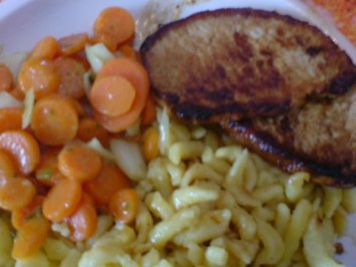 Spätzle mit Minutensteaks und Buttergemüse - Rezept - Bild Nr. 2