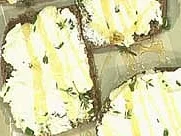 Steinofenbrot mit Ziegenfrischkäse - Rezept