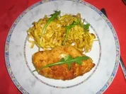 Hähnchenbrust-Cordonbleu mit Salami-Kräuterfrischkäse an Tagliatelle - Rezept