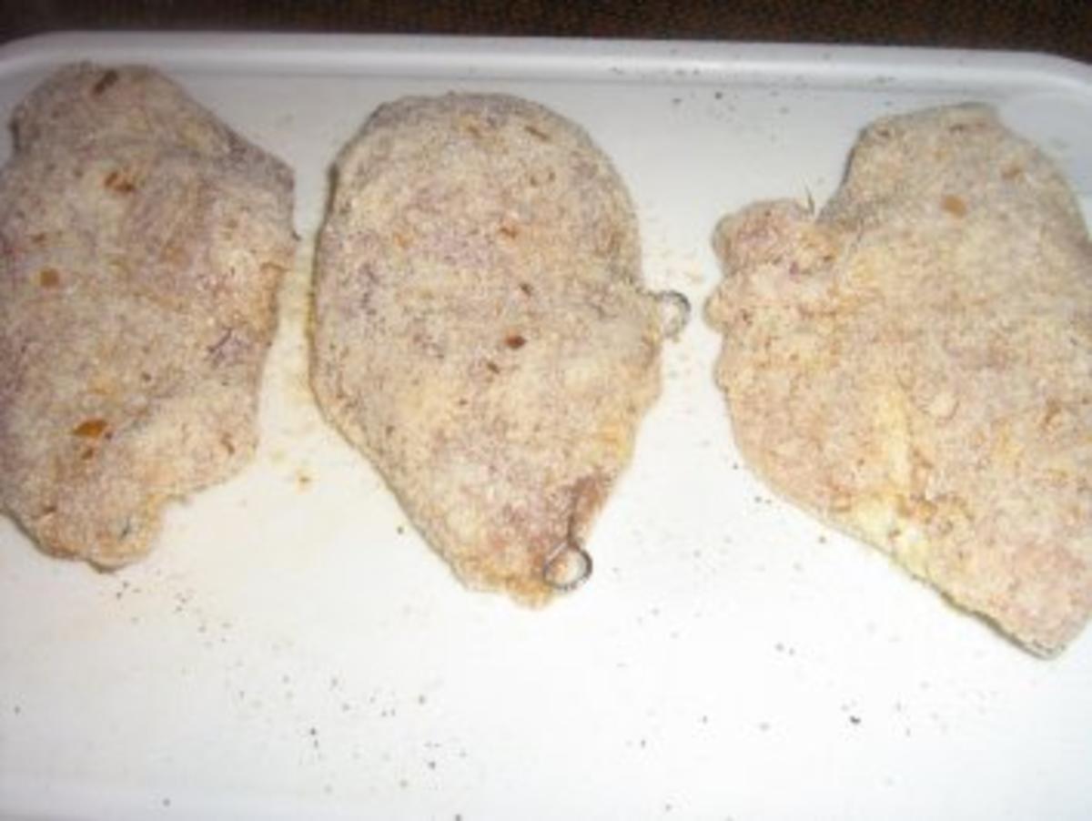 Hähnchenbrust-Cordonbleu mit Salami-Kräuterfrischkäse an Tagliatelle - Rezept - Bild Nr. 4