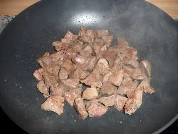 Rezept: Geflügelleber auf Blattspinat mit Mozzarella überbacken Bild Nr. 7 Geflügelleber auf Blattspinat mit Mozzarella überbacken - Rezept - Bild Nr. 7