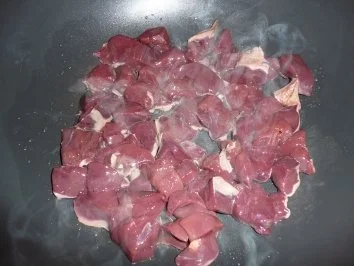 Rezept: Geflügelleber auf Blattspinat mit Mozzarella überbacken Bild Nr. 8 Geflügelleber auf Blattspinat mit Mozzarella überbacken - Rezept - Bild Nr. 8