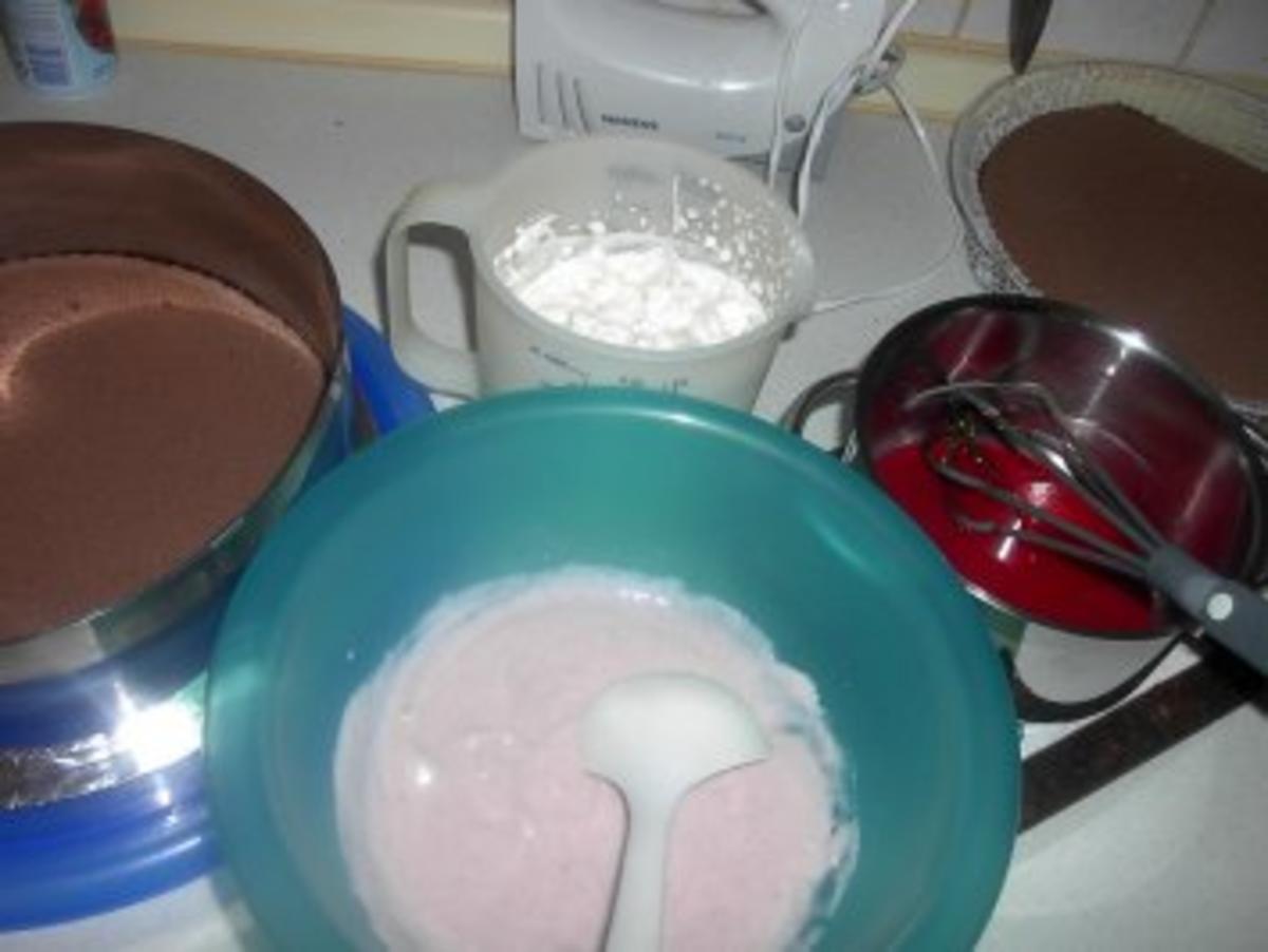 Erdbeer - Joghurt - Torte - Rezept - Bild Nr. 3