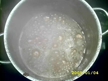 Rezept: Wenn die Tiefkühltruhe zickt Part 1.0:Gelbe Amarenakirschen & Mandelsirup Bild Nr. 8 Wenn die Tiefkühltruhe zickt Part 1.0:Gelbe Amarenakirschen & Mandelsirup - Rezept - Bild Nr. 8