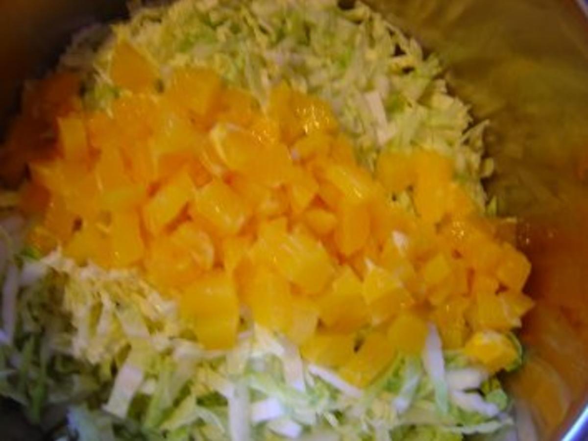 Chinakohlsalat mit Apfelsinen - schnell &amp; einfach - 46 kcal/100g